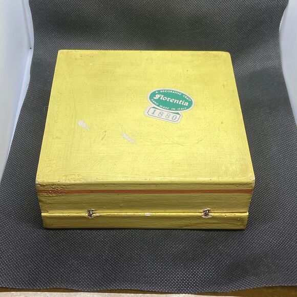 Vintage Florentia Wooden Trinket Box Italian handpainted yellow floral cute - Picture 7 of 8